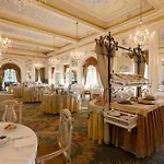 Szálloda Grand Des Iles Borromees & 5*
