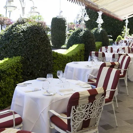 Grand Des Iles Borromees & فندق 5*