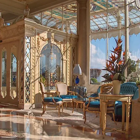 Grand Des Iles Borromees & Hotel