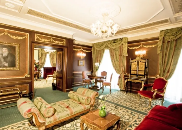 Grand Des Iles Borromées&spa Hotel