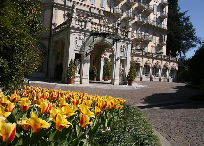 호텔 Grand Des Iles Borromees & 5*