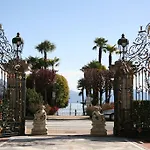 Hotel Grand Des Iles Borromees & 5*